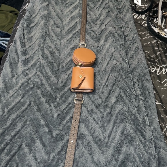 MICHAEL KORS BELT WITH CARD HOLDER AND COIN POUCH SIZE XL - Picture 6 of 6